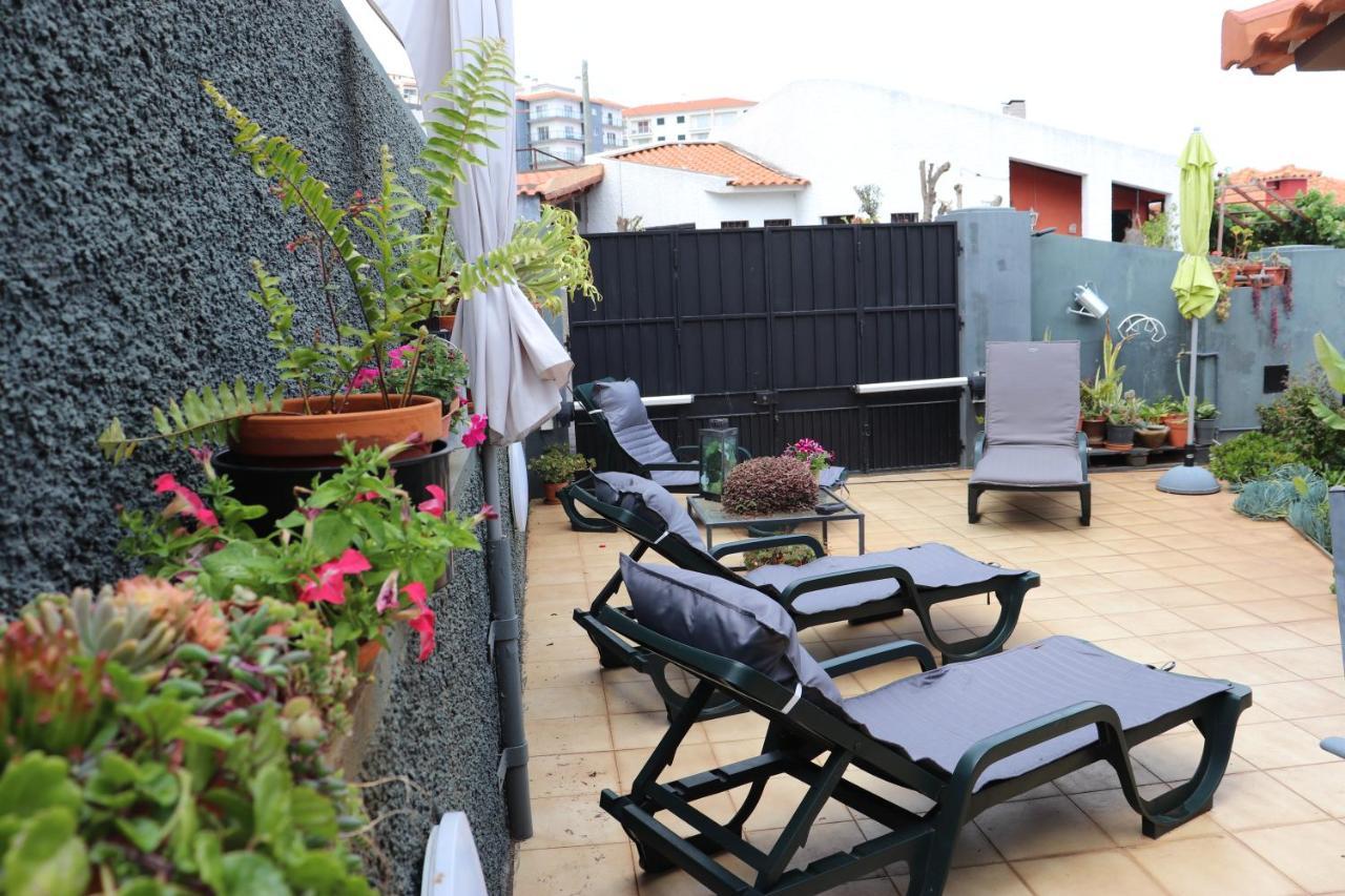 Suites Pinto Coelho Caniço Esterno foto